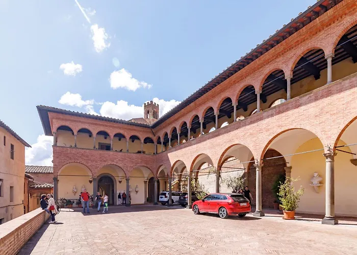 Lägenhet Guesthost - Vicolo In Santa Caterina Siena